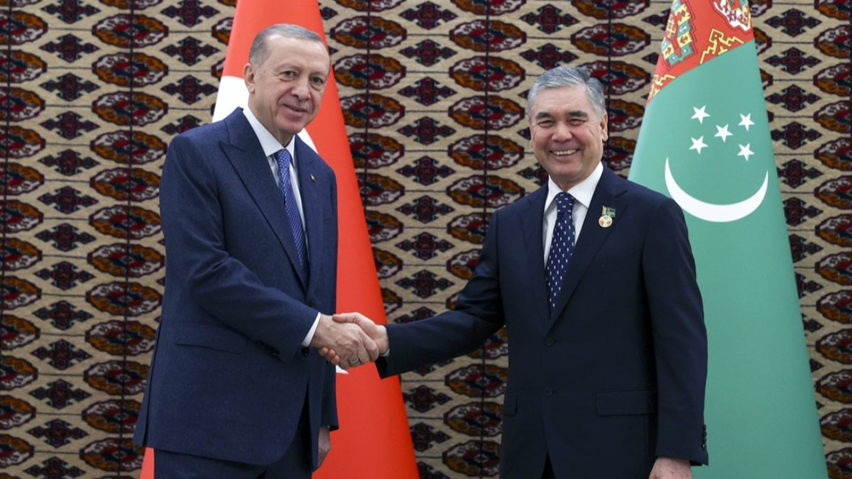 Cumhurbaşkanı Erdoğan, Gurbangulu Berdimuhamedov ile görüştü