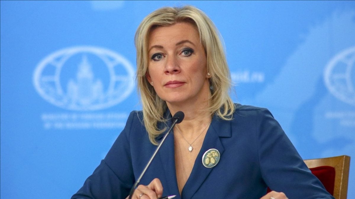 Maria Zaharova, Vladamir Zelenskiy’e küfür etti