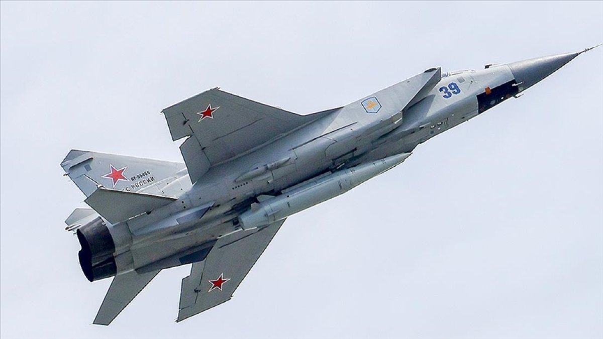 Rusya’da MiG-31 savaş uçağı düştü
