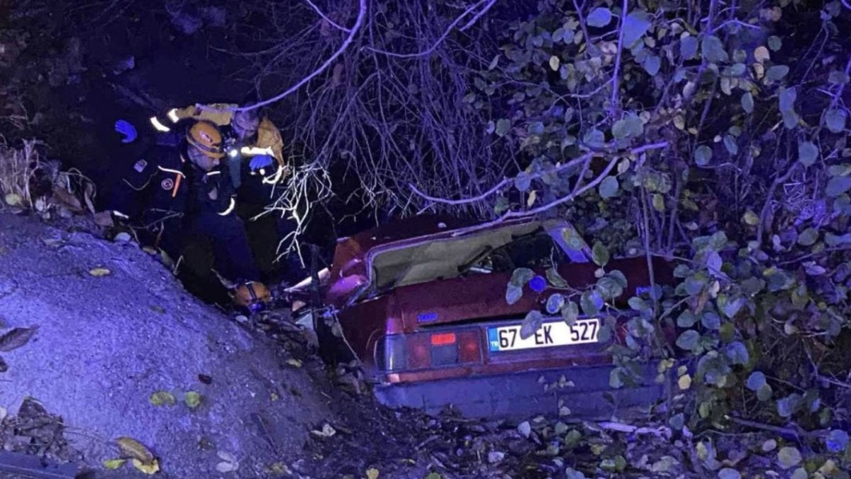 Zonguldak’ta kontrolden çıkan otomobil kanala devrildi: 1 ölü