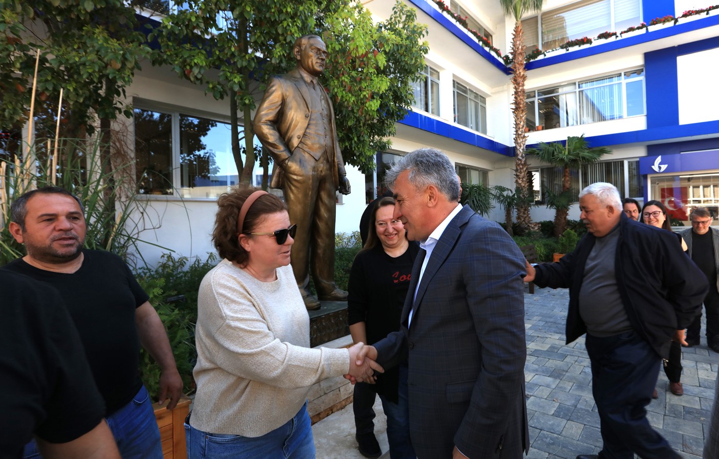 EYT’li Çalışanlardan Güzelbahçe Belediyesi’ne Veda