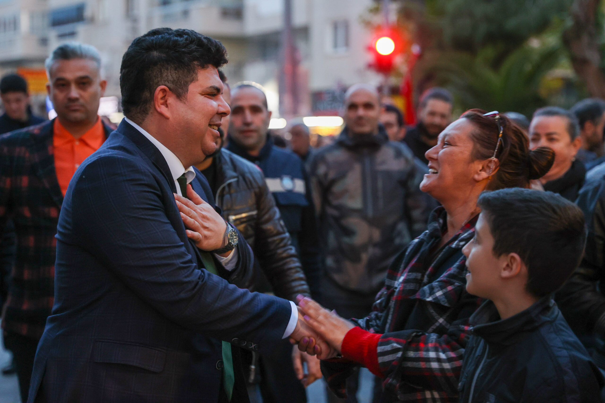 Buca’da kentin kalbinde iftar sofraları kuruldu