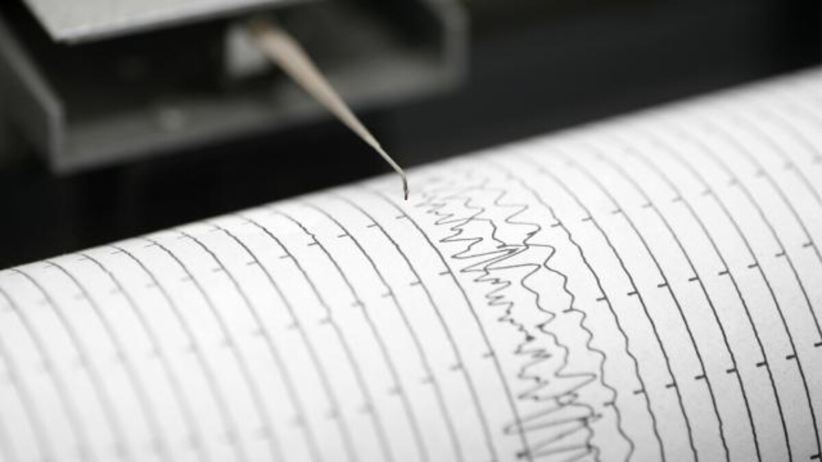 Hatay sallandı! 6 dakika arayla iki deprem