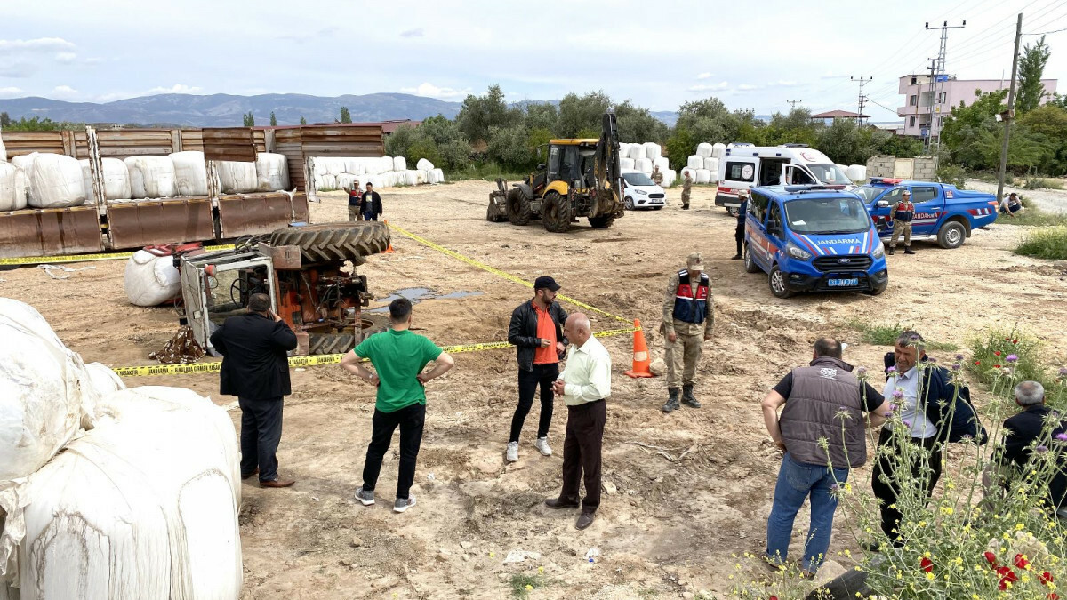 Hatay’da devrilen traktörün altında kalıp, öldü