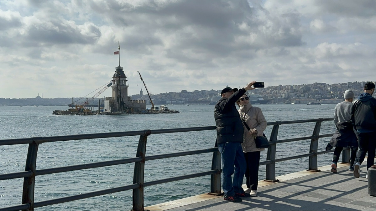 Kız Kulesi’nin etrafındaki iskeleler kaldırılıyor