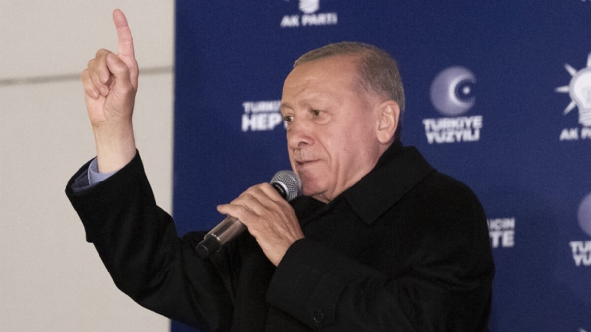 İlham Aliyev, Cumhurbaşkanı Erdoğan’ı tebrik etti