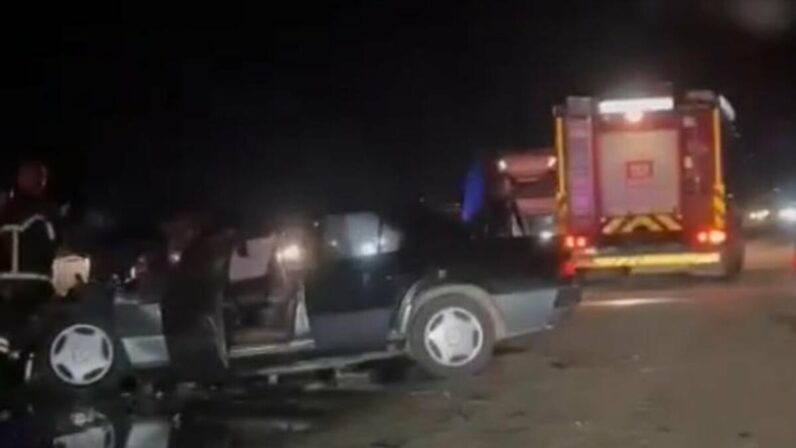 Manisa’da otomobille traktörün çarpıştığı kazada 1 kişi öldü