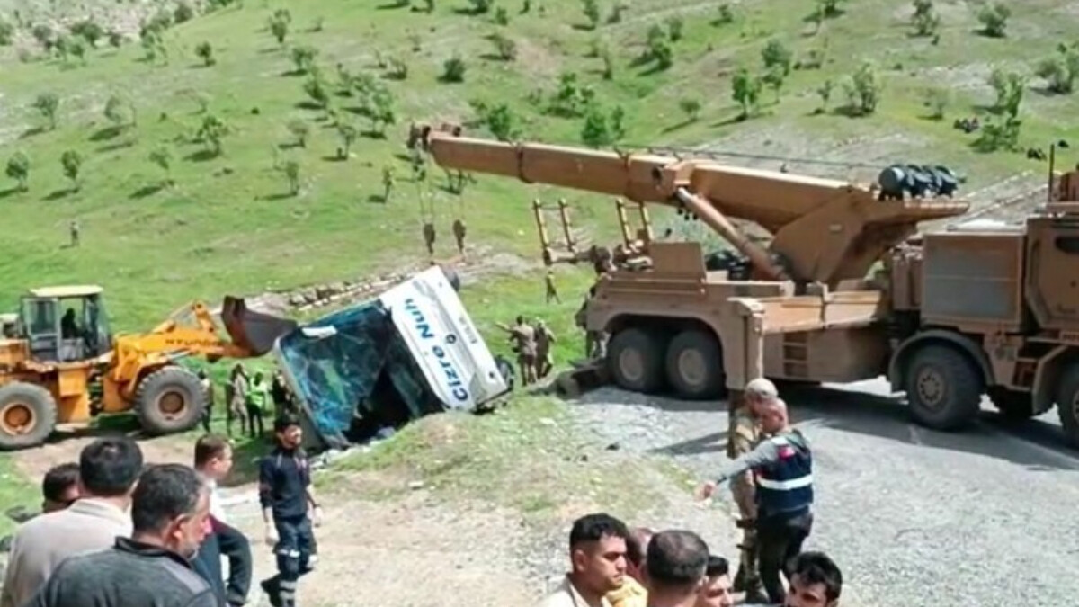 Şırnak’ta askerleri taşıyan ve şarampole devrilen otobüsün sürücüsü tutuklandı