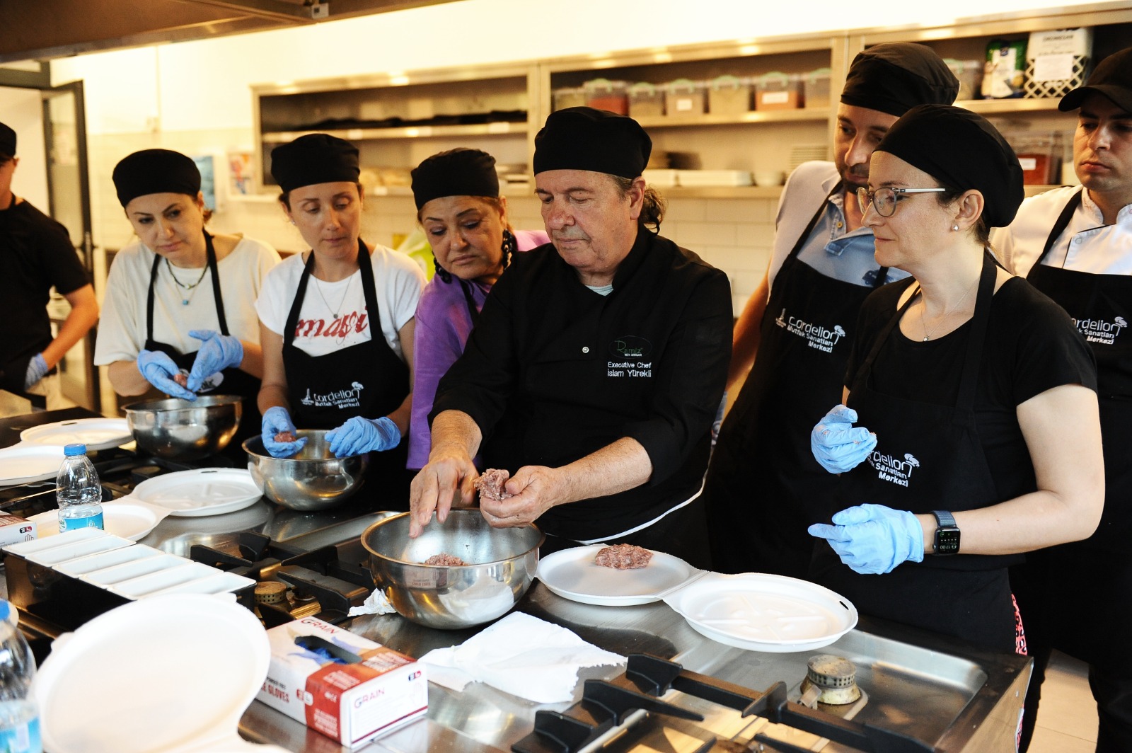 Karşıyaka Mutfak Sanatları Merkezi, İzmir’in yeni gastronomi üssü oldu