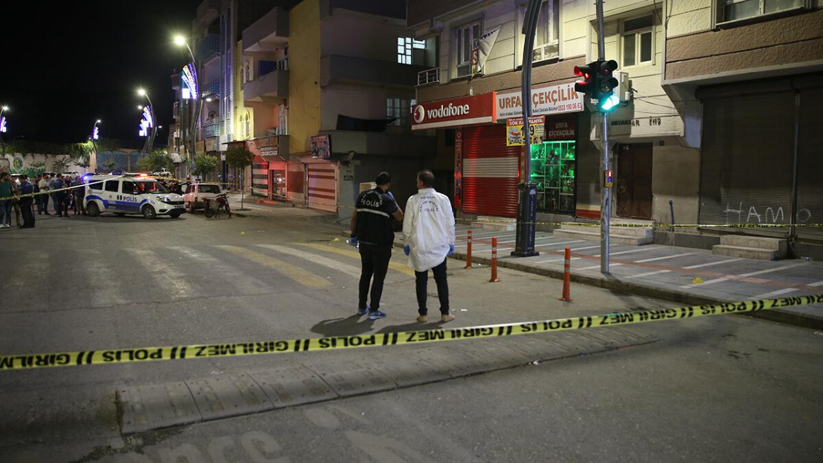 Şanlıurfa’da akraba aileler arasında kavga: 1’i polis 3 kişi yaralandı