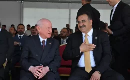 Malazgirt’teki programa damga vuran kare: Bahçeli’nin yanındaki isme dikkat